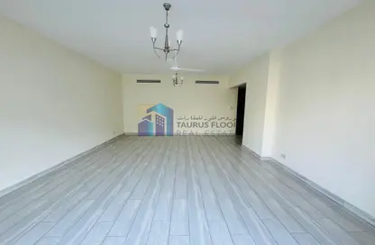 Apartment - 2 Bedrooms - 2 Bathrooms for rent in Riggat Al Buteen - Deira - Dubai