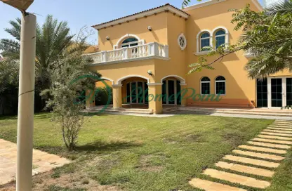 Villa - 5 Bedrooms - 6 Bathrooms for rent in Legacy - Jumeirah Park - Dubai