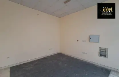 Shop - Studio for rent in Fire Station Road - Muwaileh - Sharjah