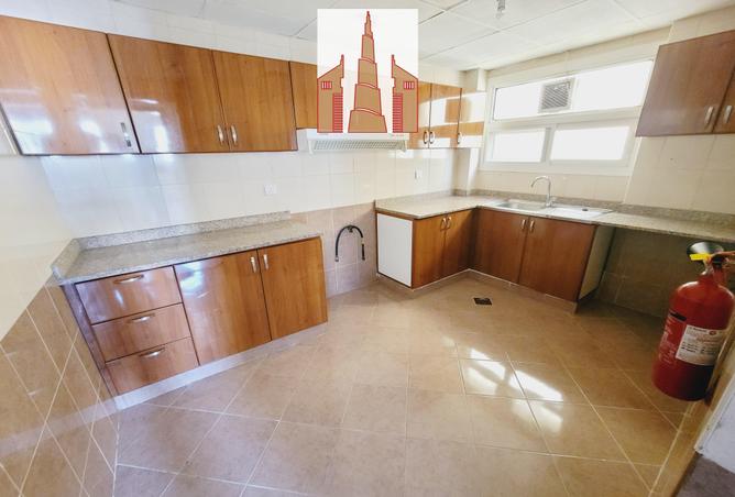 Apartment - 2 Bedrooms - 2 Bathrooms for rent in Fire Station Road - Muwaileh - Sharjah