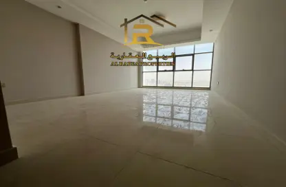 Apartment - 2 Bedrooms - 3 Bathrooms for sale in Gulfa Towers - Al Rashidiya 1 - Al Rashidiya - Ajman