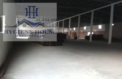 Warehouse - Studio - 5 Bathrooms for rent in New industrial area - Ajman