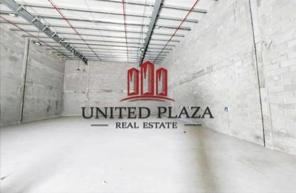 Warehouse - Studio for rent in M-45 - Mussafah Industrial Area - Mussafah - Abu Dhabi