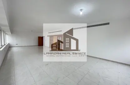 Apartment - 3 Bedrooms - 4 Bathrooms for rent in Hamdan Street - Abu Dhabi