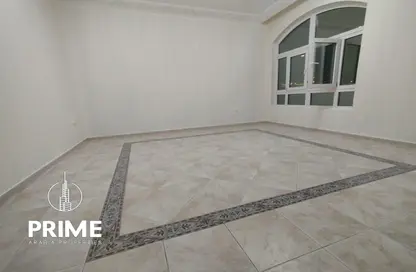 Apartment - Studio - 1 Bathroom for rent in Mushrif Gardens - Al Mushrif - Abu Dhabi