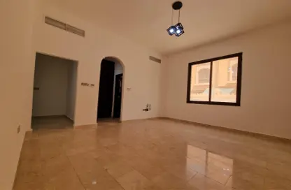 Apartment - 1 Bathroom for rent in Complex 8 - Khalifa City - Abu Dhabi