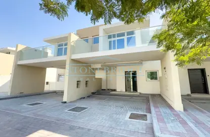 Villa - 3 Bedrooms - 3 Bathrooms for sale in Amazonia EX - Amazonia - Damac Hills 2 - Dubai