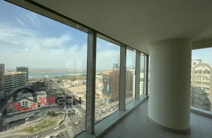 Apartment - 2 Bedrooms - 3 Bathrooms for rent in Shining Towers - Al Khalidiya - Abu Dhabi