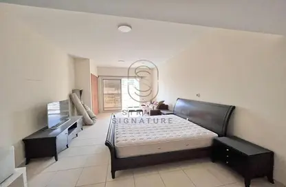 Apartment - 1 Bathroom for rent in Emirates Gardens 1 - Jumeirah Village Circle - Dubai