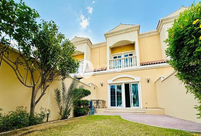 Townhouse - 1 Bedroom - 2 Bathrooms for rent in Nakheel Townhouses - Jumeirah Village Circle - Dubai