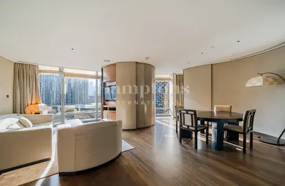 Apartment - 1 Bedroom - 2 Bathrooms for rent in Armani Residence - Burj Khalifa Area - Downtown Dubai - Dubai