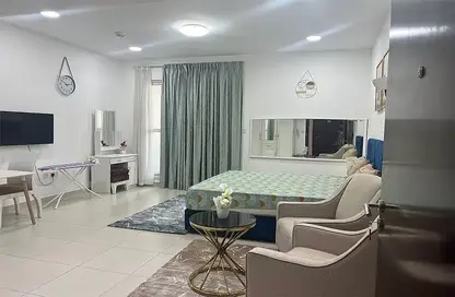 Apartment - 1 Bathroom for rent in Al Khail Heights - Dubai