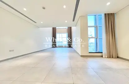 Duplex - 1 Bedroom - 2 Bathrooms for sale in Marina Arcade Tower - Dubai Marina - Dubai