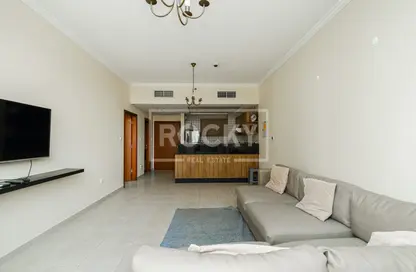 Apartment - 1 Bedroom - 2 Bathrooms for rent in Burj Al Nujoom - Downtown Dubai - Dubai