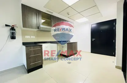 Apartment - 1 Bathroom for sale in Tower 23 - Al Reef Downtown - Al Reef - Abu Dhabi