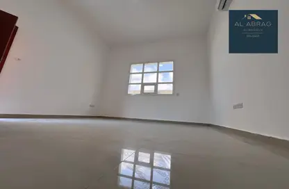 Apartment - 1 Bathroom for rent in Shakhbout City - Abu Dhabi