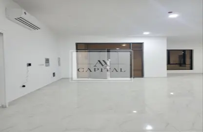 Villa - Studio - 7+ Bathrooms for rent in Baniyas East - Baniyas - Abu Dhabi