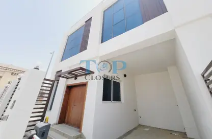 Villa - 4 Bedrooms - 5 Bathrooms for rent in Madinat Zayed - Abu Dhabi