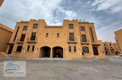 Apartment - 1 Bathroom for rent in Ministries Complex - Khalifa Park - Eastern Road - Abu Dhabi