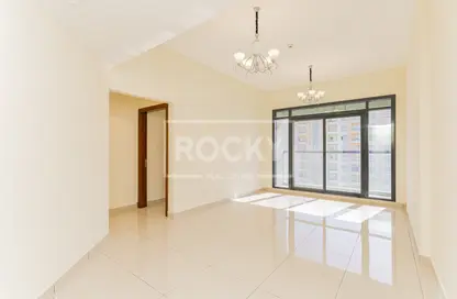 Apartment - 1 Bedroom - 2 Bathrooms for sale in Etlala Residence - Dubai Land Residence Complex - Dubai