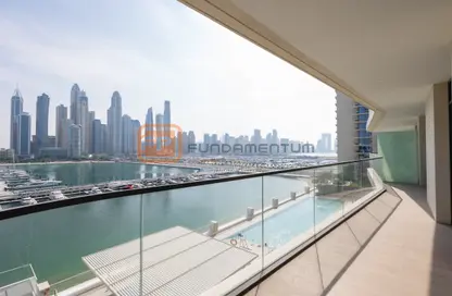 Apartment - 2 Bedrooms - 2 Bathrooms for sale in Marina Vista - EMAAR Beachfront - Dubai Harbour - Dubai