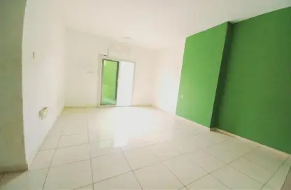 Apartment - 1 Bathroom for rent in SG Muwaileh Building - Muwaileh - Sharjah