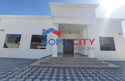 Villa - 3 Bedrooms - 5 Bathrooms for rent in Shakhbout City - Abu Dhabi