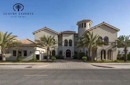 Villa - 6 Bedrooms - 6 Bathrooms for rent in Signature Villas Frond C - Signature Villas - Palm Jumeirah - Dubai