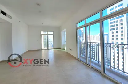 Apartment - 3 Bedrooms - 5 Bathrooms for rent in Al Ain Tower - Hamdan Street - Abu Dhabi