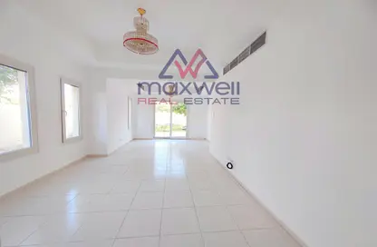 Villa - 3 Bedrooms - 3 Bathrooms for rent in Springs 8 - The Springs - Dubai