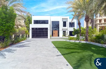 Villa - 5 Bedrooms - 7 Bathrooms for sale in Entertainment Foyer - Oasis Clusters - Jumeirah Islands - Dubai