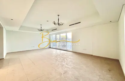 Apartment - 3 Bedrooms - 4 Bathrooms for rent in Ben Karm Tower - Hamdan Street - Abu Dhabi