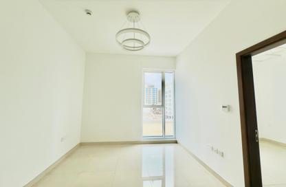 Apartment - 1 Bedroom - 2 Bathrooms for rent in Jumeirah Garden City - Al Satwa - Dubai