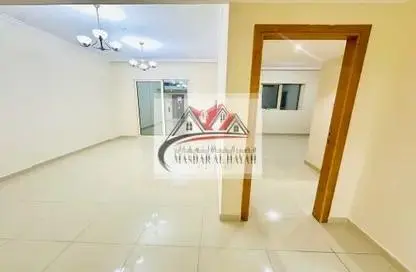 Apartment - 2 Bedrooms - 3 Bathrooms for rent in Muwaileh 29 Building - Muwaileh - Sharjah