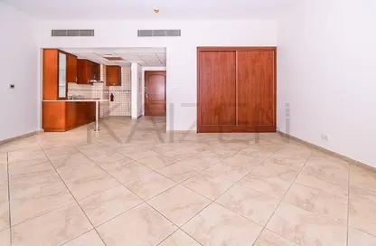 Apartment - 1 Bathroom for rent in Barton House 1 - Barton House - Motor City - Dubai