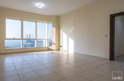 Apartment - 3 Bedrooms - 4 Bathrooms for rent in Al Mina Tower - Al Mina - Abu Dhabi