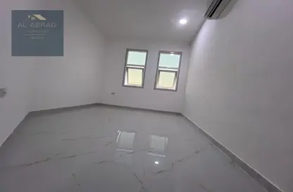 Apartment - 2 Bedrooms - 2 Bathrooms for rent in Shakhbout City - Abu Dhabi