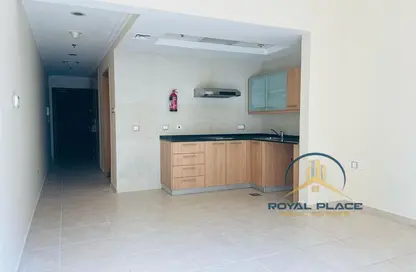 Apartment - Studio - 1 Bathroom for rent in Zumurud Tower - Dubai Marina - Dubai