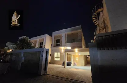 Villa - 5 Bedrooms - 7 Bathrooms for sale in Al Mowaihat 1 - Al Mowaihat - Ajman