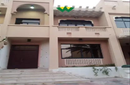 Villa - 4 Bedrooms - 5 Bathrooms for rent in Al Mushrif - Abu Dhabi