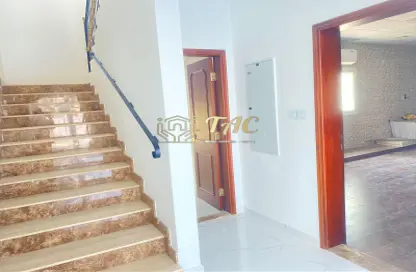 Villa - 4 Bedrooms - 5 Bathrooms for rent in Al Barsha South 1 - Al Barsha South - Al Barsha - Dubai