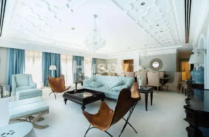 Villa - 4 Bedrooms - 6 Bathrooms for sale in Jumeirah Zabeel Saray - The Crescent - Palm Jumeirah - Dubai