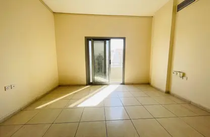 Apartment - 1 Bedroom - 1 Bathroom for rent in SG Muwaileh Building - Muwaileh - Sharjah