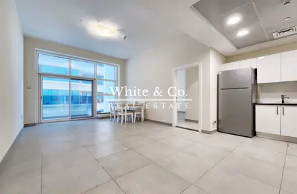 Apartment - 1 Bedroom - 2 Bathrooms for rent in Marina Arcade Tower - Dubai Marina - Dubai
