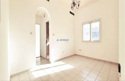 Apartment - 1 Bedroom - 2 Bathrooms for rent in Al Hamriya - Bur Dubai - Dubai