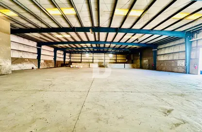 Warehouse - Studio for sale in Dubai Investment Park (DIP) - Dubai