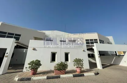 Villa - 5 Bedrooms - 7 Bathrooms for rent in Jumeirah 3 Villas - Jumeirah 3 - Jumeirah - Dubai