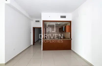 Apartment - 1 Bedroom - 2 Bathrooms for rent in Marina Pinnacle - Dubai Marina - Dubai