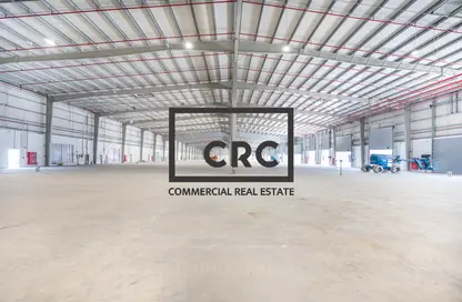 Warehouse - Studio for rent in Abu Dhabi Business Hub - Mussafah - Abu Dhabi