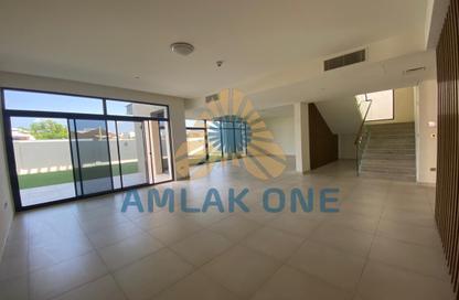 Villa - 4 Bedrooms - 5 Bathrooms for sale in West Yas - Yas Island - Abu Dhabi